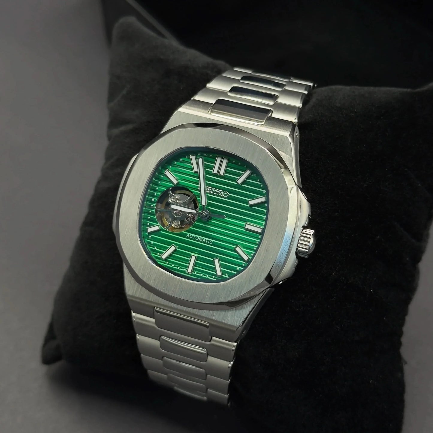 Nautiko Olive green open movement