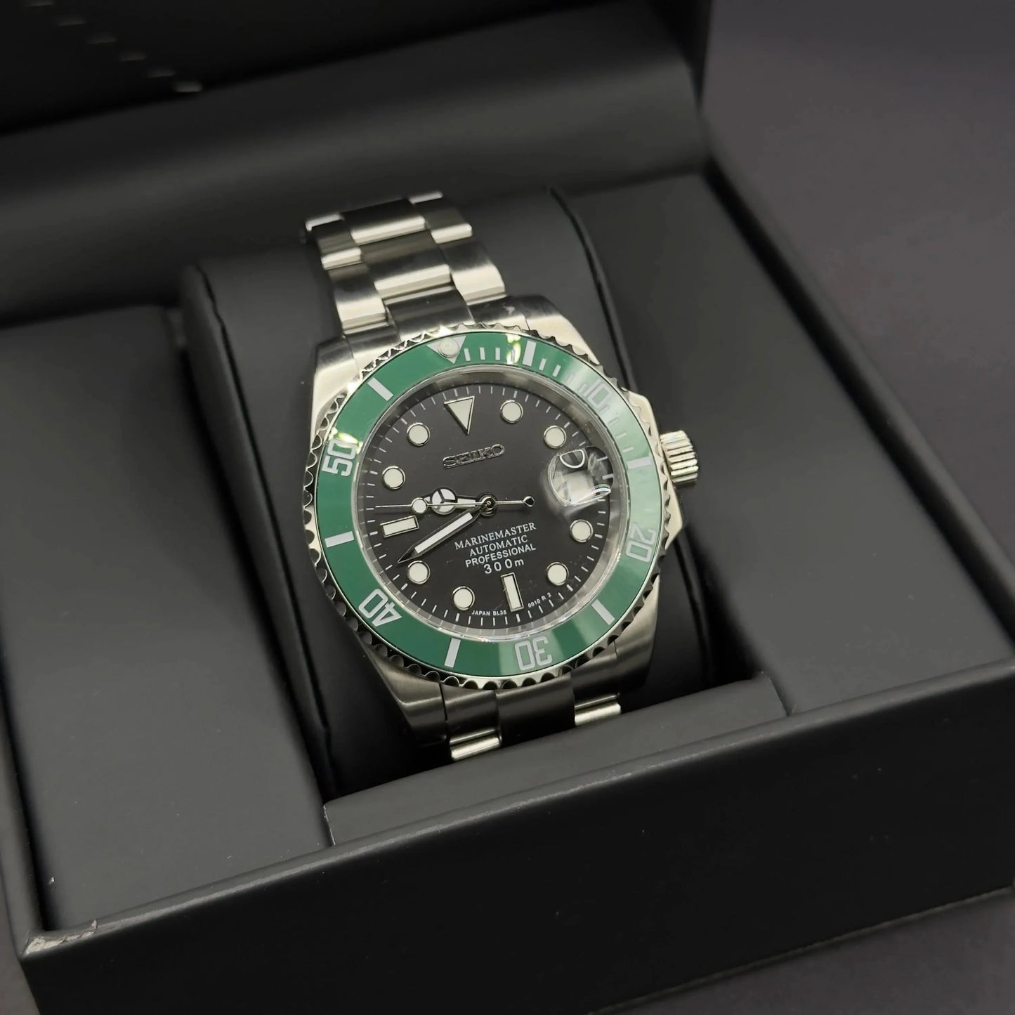 Seikomariner Green and Black