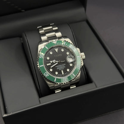 Seikomariner Green and Black